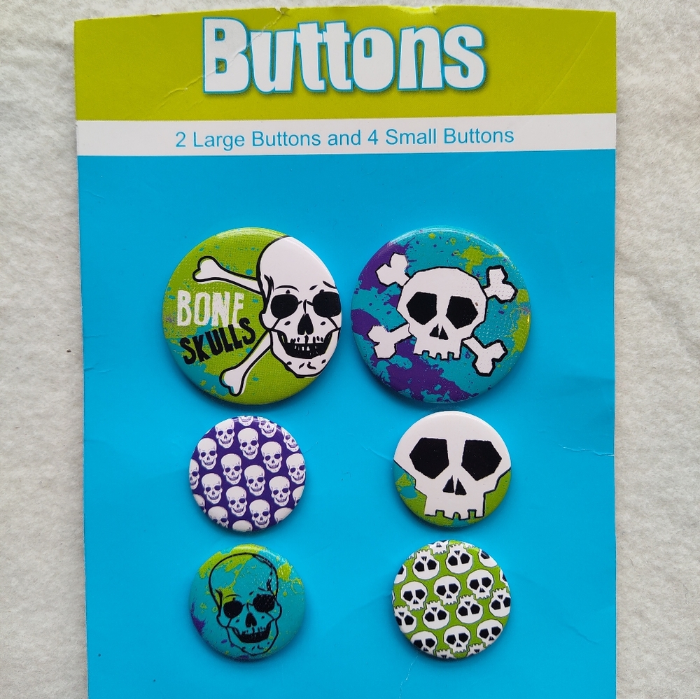 Skull Crossbones Pin Buttons for Backpack, Purse, Tote, Jacket, Hat